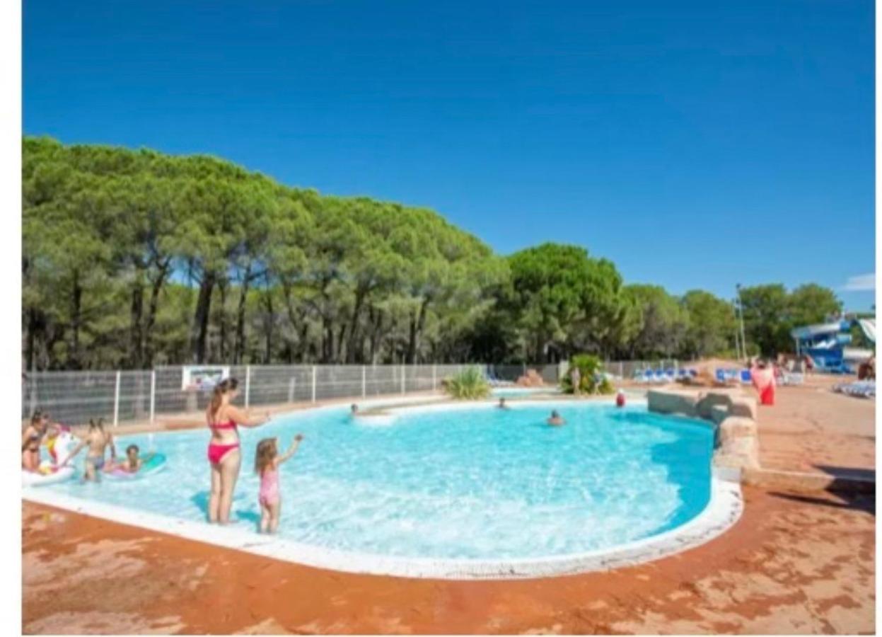 Camping Oasis Village Puget-sur Argens Exterior foto